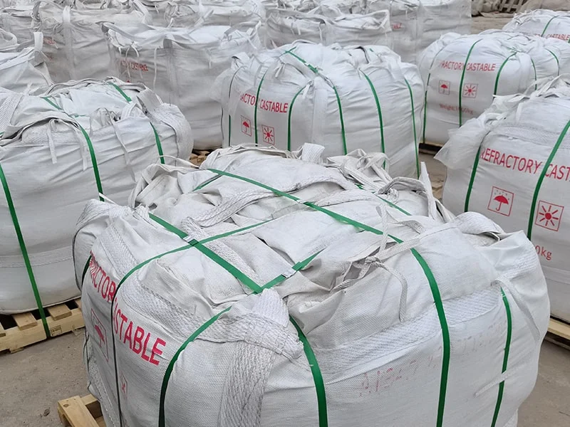 Packing high aluminum castables